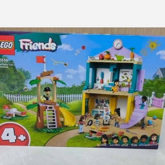 LEGO Friends Heartlake City Preschool 42636 Toy Building Kit 239 Pieces - Picture 3 of 7